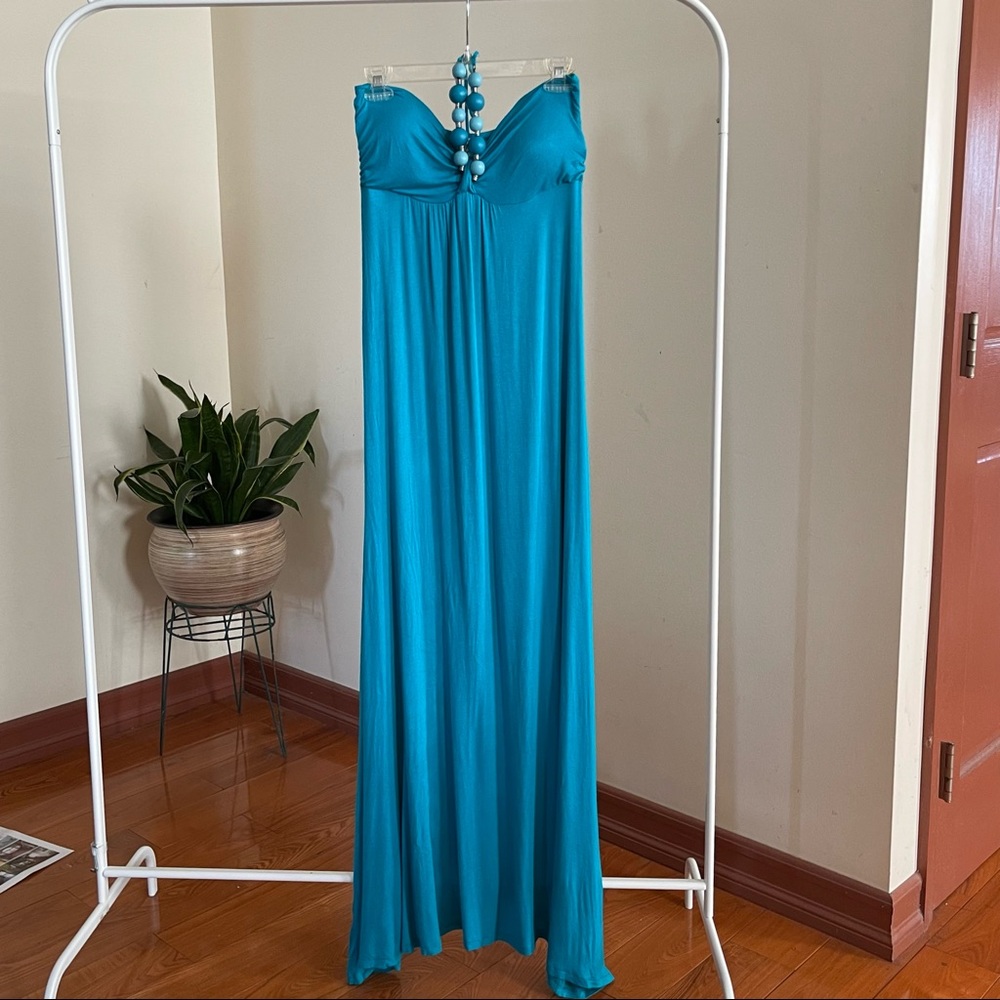 Blue strapless maxi dress with beads halter tie, size L, from the brand entro.